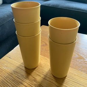 5- 10 OZ  Vintage Tupperware Glasses